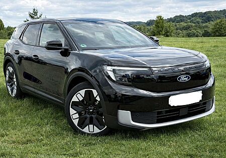 Ford Explorer Premium RWD