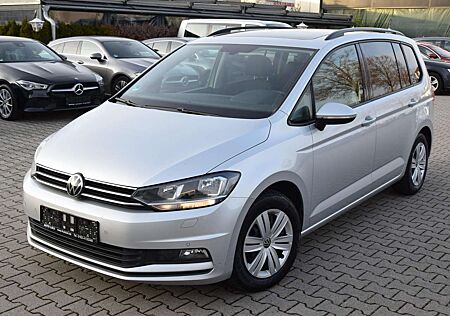 VW Touran Volkswagen Comfortline,NAVI,KAMERA,PDC,A-HOLD,PANORAMA