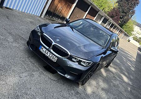 BMW 320d 320 Touring Aut. Advantage