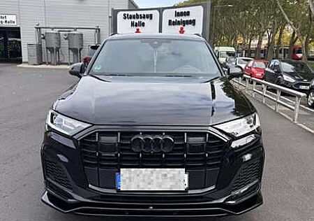 Audi Q7 Sline 55TFSI quattro250(340) kW(PS) tiptro
