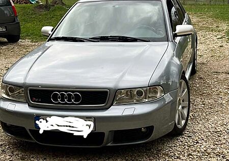 Audi RS4 Schiebedach - All Black - Großes Navi