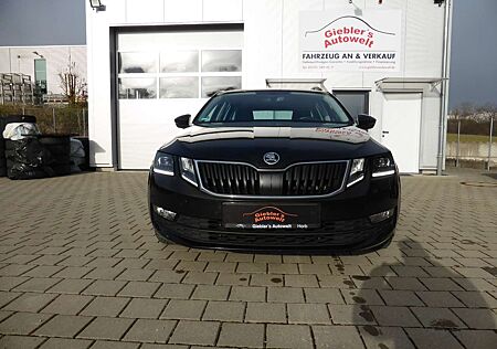 Skoda Octavia Soleil 4x4/Navi/LED/AHK/Automatik/PDC/Mwst