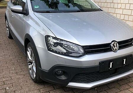 VW Polo Cross Volkswagen 1.2 TSI (Blue Motion Technology)