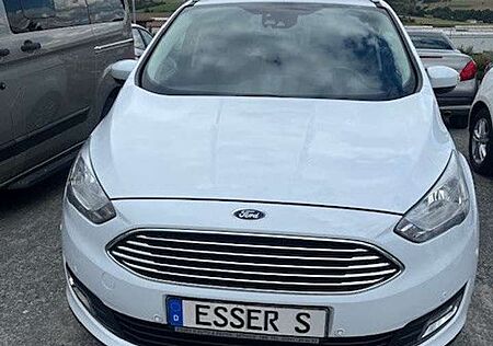 Ford Grand C-Max Titanium