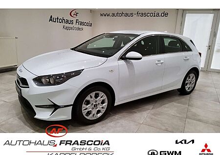 Kia Cee'd Ceed / Vision 1.5 T-GDI Navi SHZ PDChi. Rückfahrkam. Lenk