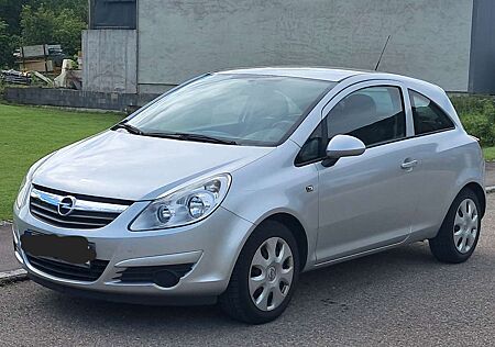 Opel Corsa D Edition * Klimaanlage