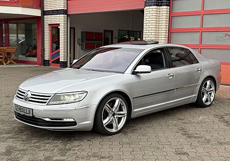 VW Phaeton Volkswagen 4.2 V8 5-SITZER 4MOTION