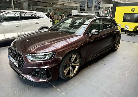 Audi RS4 Avant Quattro 2.9 TFSI Dynamikpaket
