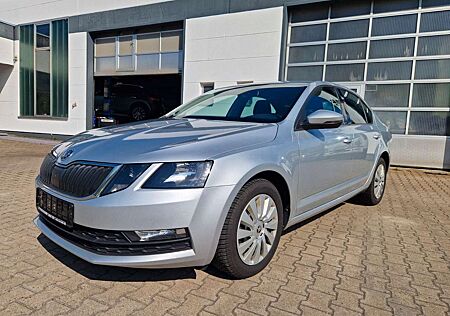 Skoda Octavia Lim. 2,0TDI Drive/1.Hd/Navi/SHZ/Klima/..