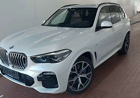 BMW X5 xDrive 30 d M Sport /HEAD-UP / KAMERA /AHK
