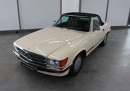 Mercedes-Benz SL 560 R107 Motor überholt Achsen neu Zustand 2