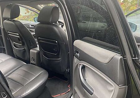 Ford Kuga 2.0 TDCi 2x4 Titanium