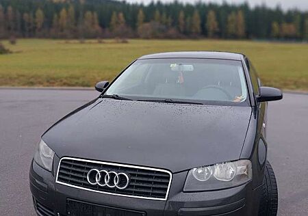 Audi A3 2.0 FSI tiptronic Ambiente