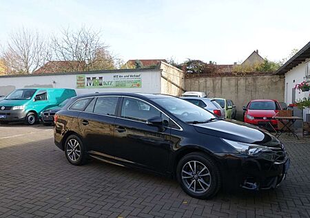 Toyota Avensis 1,6 Touring, EU6, Klimaaut., Navi, AHK !