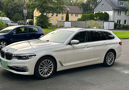 BMW 520i 520 Touring Aut. Luxury Line