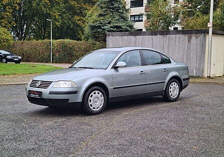 VW Passat Volkswagen Lim. Family 1.6 *2.Hand*wenig km*