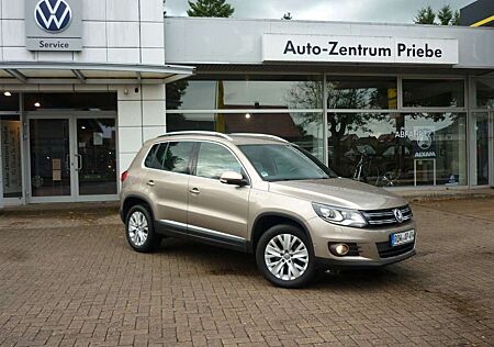 VW Tiguan Volkswagen Life 4Motion 2,0l TSI+AHK+Tempomat+Sitzh.