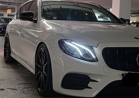 Mercedes-Benz E 200 AMG Line, 20", Pano, AHK, Night, MB Garantie NEU!