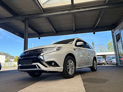 Mitsubishi Outlander PHEV  Spirit 4WD PLUG -IN HYBRID*HU NEU*
