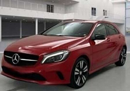 Mercedes-Benz A 200 d Night-Pak. LED TEMP PTS