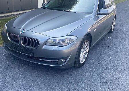 BMW 520 5er Touring,Panorama,Distronic,LederAutomatik,Voll