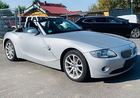 BMW Z4 3.0i"NAVIGATON"KLIMA"6 GANG"E-VERDECK"