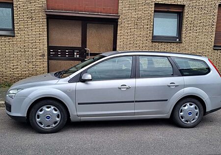 Ford Focus Turnier 1.6 16V Fun