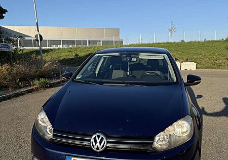 VW Golf Volkswagen 1.6 TDI DPF BlueMotion 5.499€ VB
