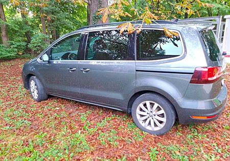 VW Sharan Volkswagen 2.0 TDI DSG (BlueMotion Technology) Comfortline