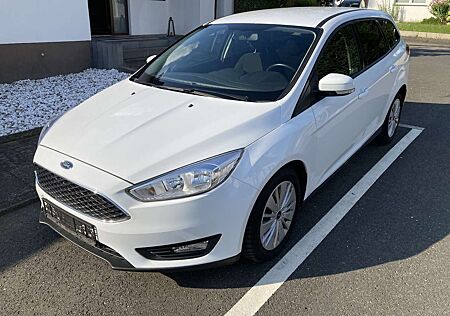 Ford Focus 1.5TDCi Klima.Nav.Temp.PDC.ServiceNeu.1.Hd