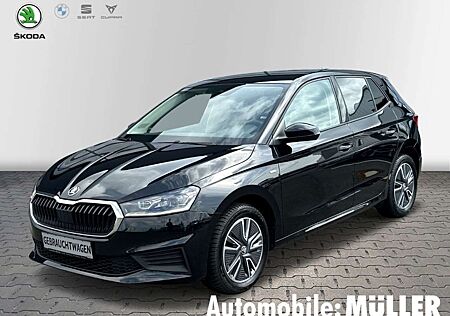 Skoda Fabia 1.0 TSI Tour 81 kW *NAVI*Rückfahrkamera*AHK Vorber