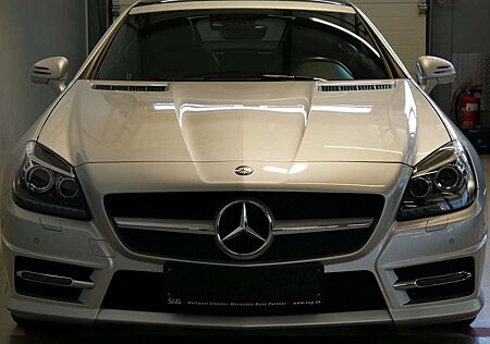 Mercedes-Benz SLK 250 BlueEfficiency AMG Bi Xenon