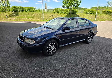 Skoda Octavia 1.6 Liter GLX__Benzin_Ohne TÜV