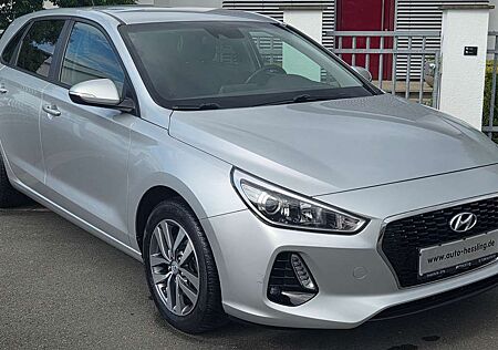 Hyundai i30 Trend AHK abnehmbar Temp. Lenkradheizung