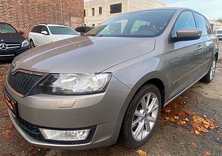 Skoda Rapid /Spaceback Spaceback Joy Klima+PDC+Sitzheizung+Xenon