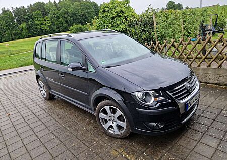 VW Cross Touran Volkswagen CrossTouran