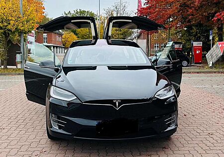 Tesla Model X 75D Allradantrieb