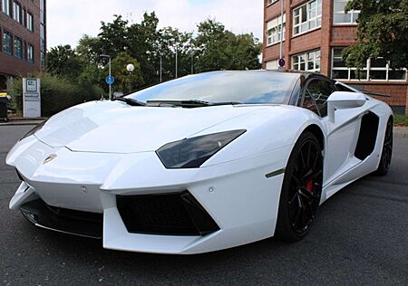 Lamborghini Aventador LP 700-4 Roadster Sensonum/Lift//DMC