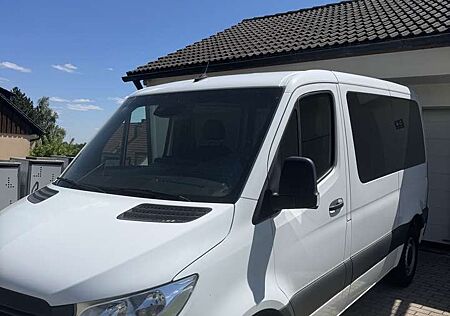 Mercedes-Benz Sprinter 215 CDI Tourer Kompakt HA 9G-TRONIC