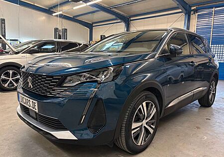 Peugeot 5008 Allure ALU/NAVI/Kam180°/AHK/7Sitze
