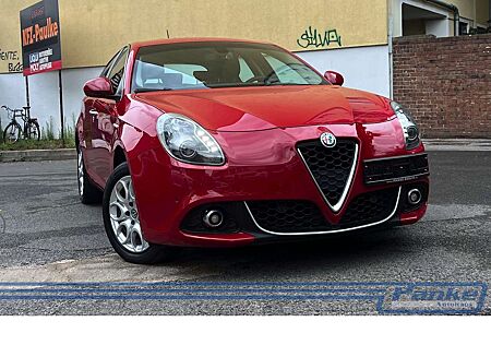 Alfa Romeo Giulietta 1.6 JTDM 16V Super Aut.*NAV*BT*PDC*SHZ