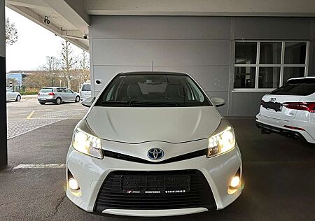 Toyota Yaris Hybrid Club