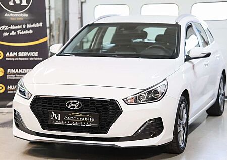 Hyundai i30 CW TREND *