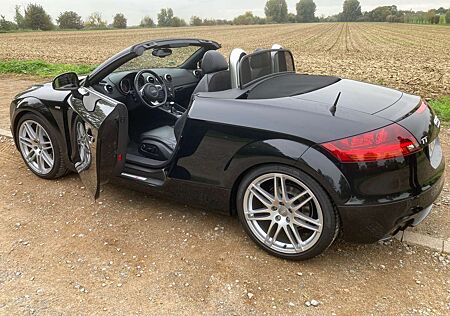 Audi TT Roadster 2.0 TFSI S-Line
