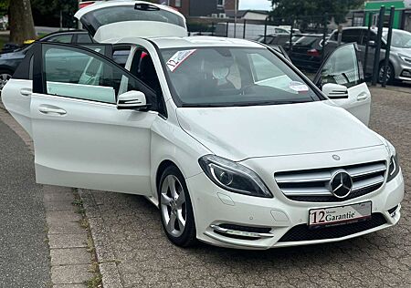 Mercedes-Benz B 180 (BlueEFFICIENCY)Bi-Xenon Leder Navi SHZ Tempomat