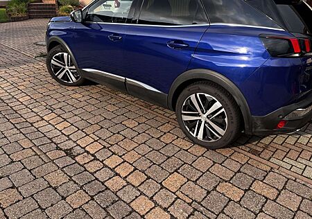 Peugeot 3008 BlueHDi 180 Stop & Start EAT8 GT, AHK, Pano