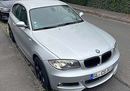 BMW 116i 116 1er (3-Türer)