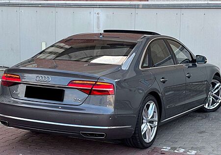 Audi A8 3.0 V6 TDI clean diesel quattro