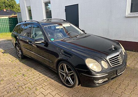 Mercedes-Benz E 280 T CDI*Keyless*Distronic*Schiebedach*