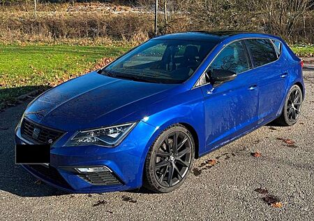 Seat Leon 1.5 TSI ACT DSG OPF FR Black Matt Edition